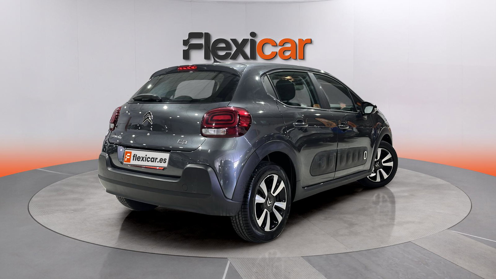 https://cdn-flexicar.caraffinity.it/public_appraisal_images_pro/images/stock/265173/uCmTqzdGvL__img-5e4f4501-1c4f-4de0-b4ca-0a21480e9beb.jpeg