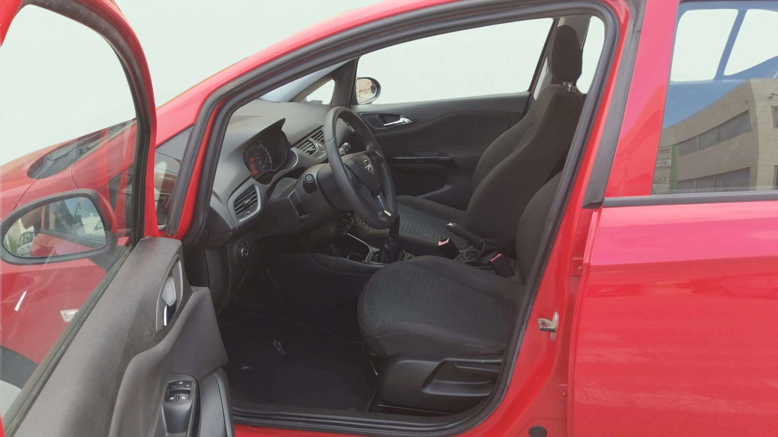 https://cdn-flexicar.caraffinity.it/public_appraisal_images_pro/images/stock/265691/SWwNnoi2Vr__3682JXK_27101233b5524d8a88383d26b42b5759_Interior_10.jpg.jpg