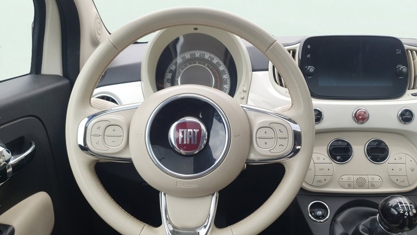 https://cdn-flexicar.caraffinity.it/public_appraisal_images_pro/images/stock/266058/EKMqJ0YW26__img-5cf3c2cc-8d60-4072-8216-43073c03b240.jpeg