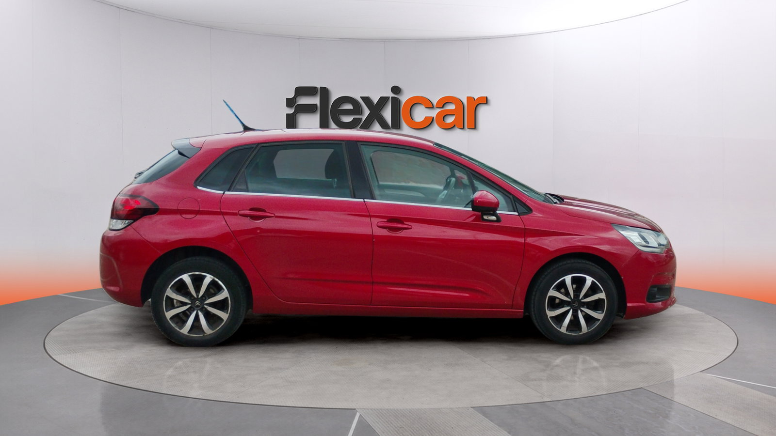 https://cdn-flexicar.caraffinity.it/public_appraisal_images_pro/images/stock/266354/swxkxUeoZT__img-514355ed-85ef-4255-8189-50dfae95e97f.jpeg