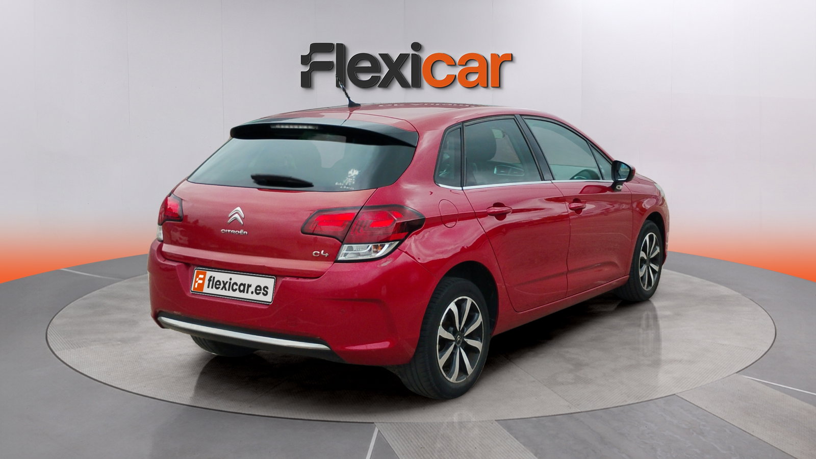 https://cdn-flexicar.caraffinity.it/public_appraisal_images_pro/images/stock/266354/yRUIOmYmTj__img-e52984dc-c3e8-4ad6-9300-af3f541f3804.jpeg