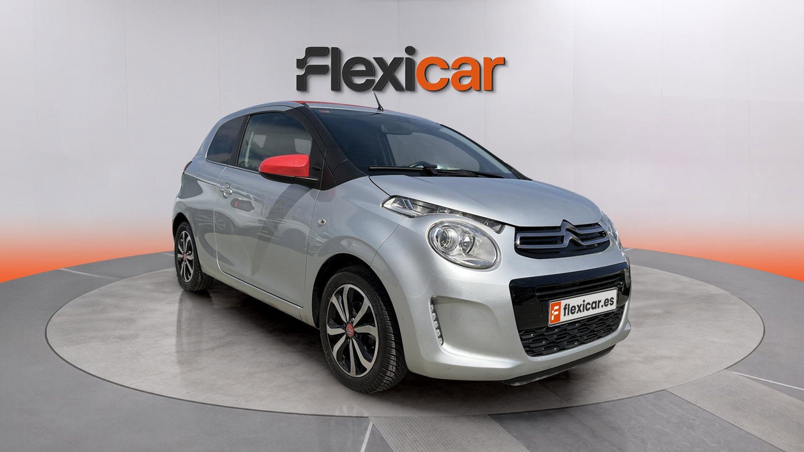 https://cdn-flexicar.caraffinity.it/public_appraisal_images_pro/images/stock/266451/16WodtXBpx__img-158070c4-fe1c-46c3-9634-9800d7340241.jpeg?format=jpeg
