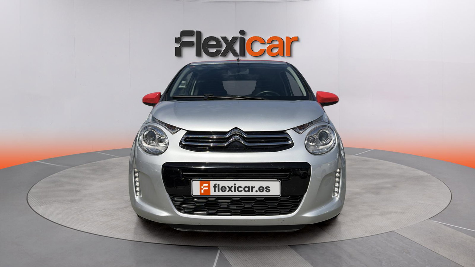 https://cdn-flexicar.caraffinity.it/public_appraisal_images_pro/images/stock/266451/KufNMIXO3w__img-b680d614-8a87-44fe-aceb-b0b8e825f262.jpeg