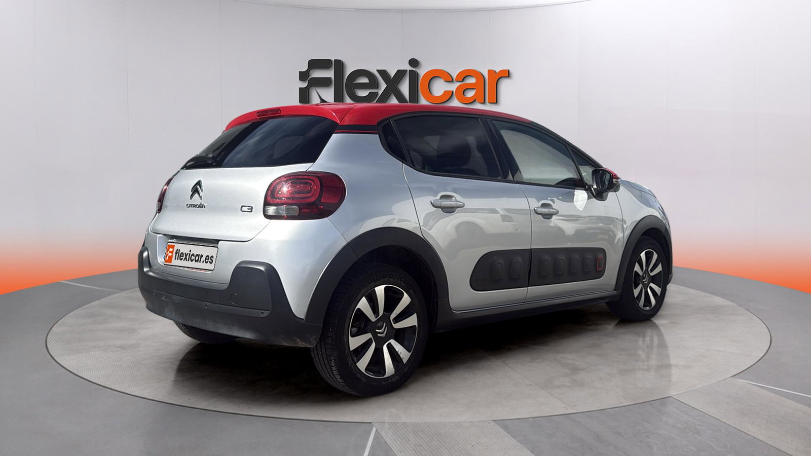 https://cdn-flexicar.caraffinity.it/public_appraisal_images_pro/images/stock/266556/Xe2ILbCsS7__img-79af6a9f-d5a8-47e3-9bd1-418a30da7de8.jpeg