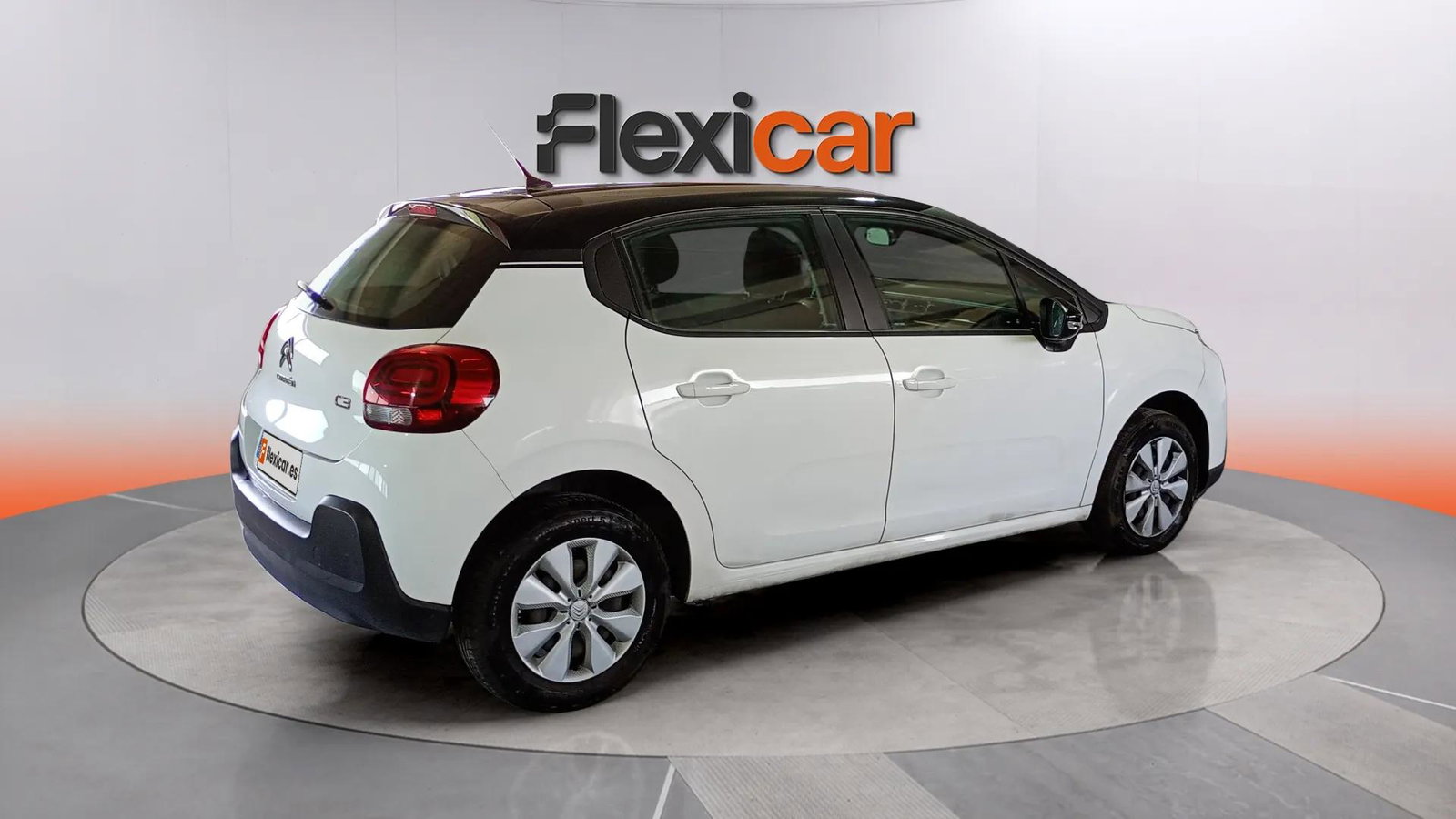 https://cdn-flexicar.caraffinity.it/public_appraisal_images_pro/images/stock/266761/p1mnK2aMAW__4209NCF_0e3a97be98d1484f9462bee56b05f164_Exterior_5.jpg.jpg