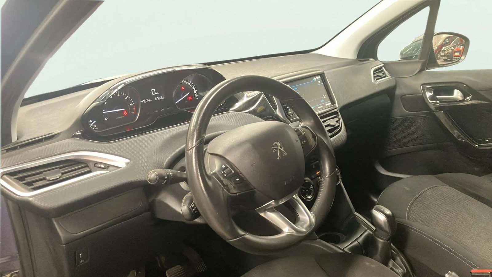 https://cdn-flexicar.caraffinity.it/public_appraisal_images_pro/images/stock/266770/Dy5U7k4EoQ__2_9_Interior_3648KFV_5b729142591b4b4894e73a2dbd289a7c_Interior_9.jpeg.jpg