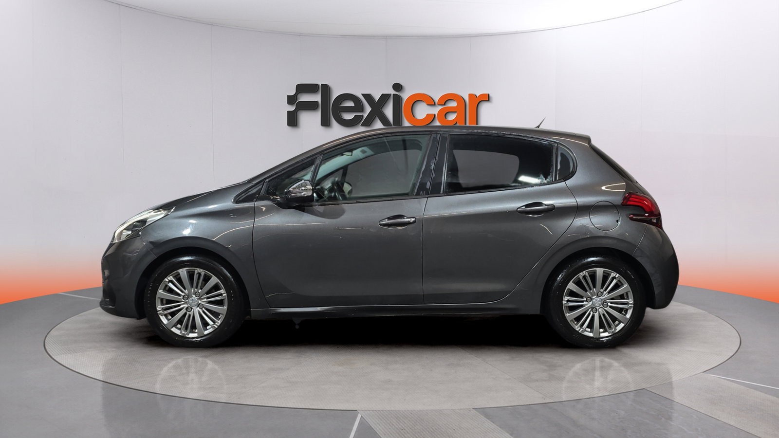 https://cdn-flexicar.caraffinity.it/public_appraisal_images_pro/images/stock/267698/Dy83jt0T77__img-2c870a67-2ba1-4d02-be2d-603007ff5cf5.jpeg