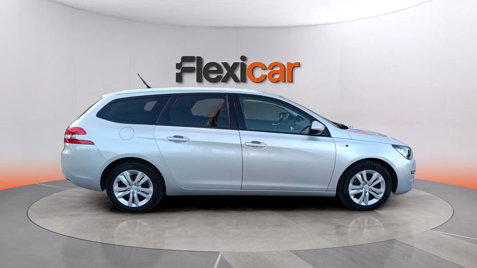 https://cdn-flexicar.caraffinity.it/public_appraisal_images_pro/images/stock/268030/dwBy5QHE1q__7195KCC_bd8e1c9caca646688b3771202a195664_Exterior_6.jpg.jpg