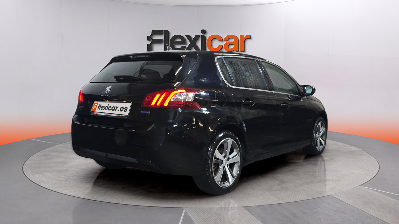 https://cdn-flexicar.caraffinity.it/public_appraisal_images_pro/images/stock/268051/vlfZyJKyty__img-eae004c5-74b3-499a-a862-c5581b9f3e7f.jpeg