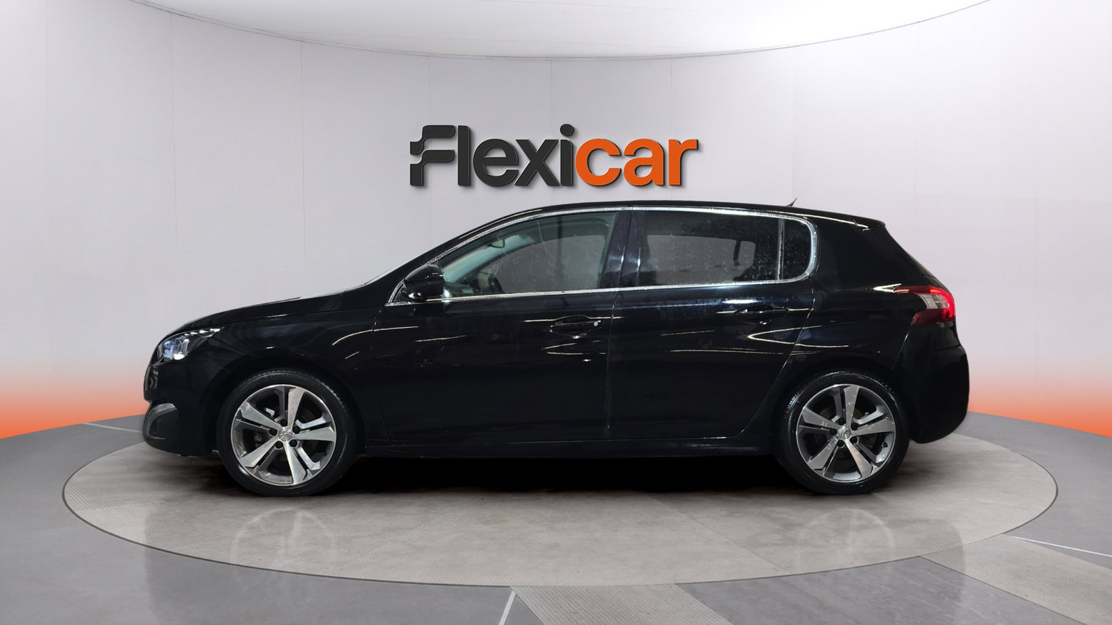 https://cdn-flexicar.caraffinity.it/public_appraisal_images_pro/images/stock/268051/wZGpc3MYCY__img-2b55ca4f-39d1-4e50-b4cc-14bc5cee44de.jpeg