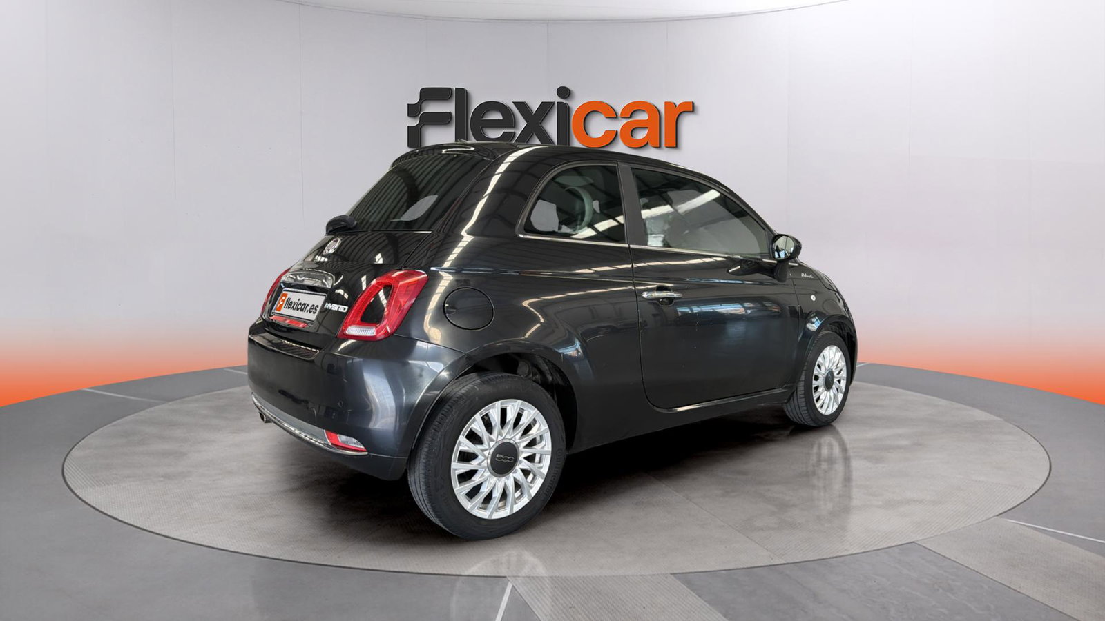 https://cdn-flexicar.caraffinity.it/public_appraisal_images_pro/images/stock/268759/70LaMVR3Nw__img-622cc78e-77f1-4314-99d1-9a7522cb9ba7.jpeg