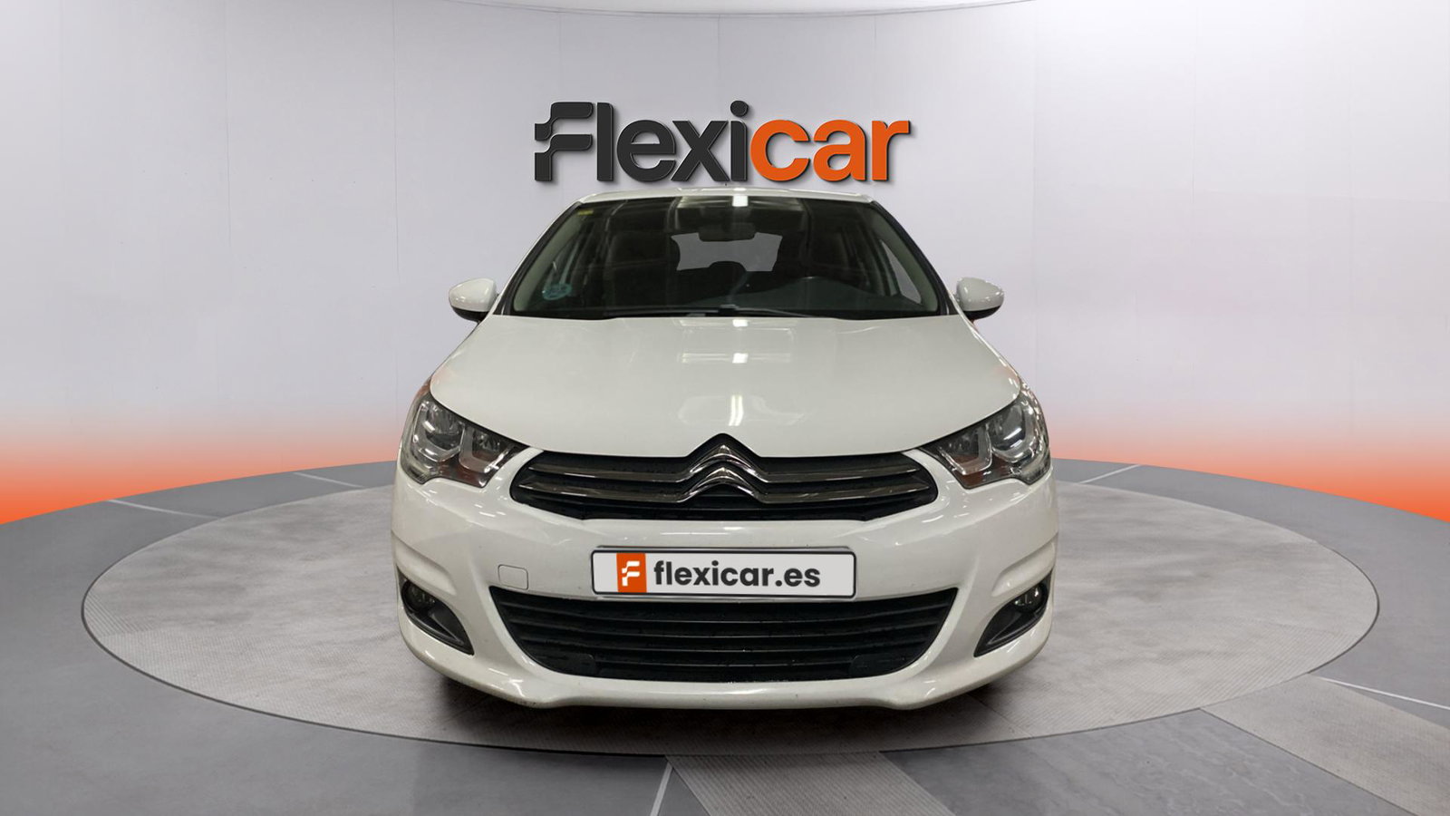 https://cdn-flexicar.caraffinity.it/public_appraisal_images_pro/images/stock/268818/l6Zb8MPypq__img-18c9bfcf-0f54-450e-b319-4d1730666409.jpeg