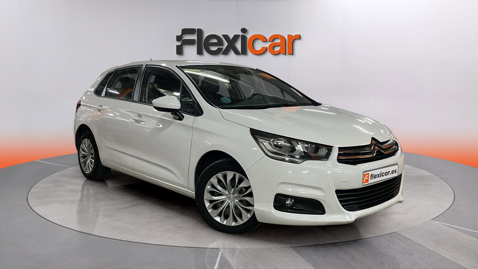 https://cdn-flexicar.caraffinity.it/public_appraisal_images_pro/images/stock/268818/vXArhCRoed__img-578f1b2f-4822-4f33-af8e-75b4ee3edbb5.jpeg?format=jpeg