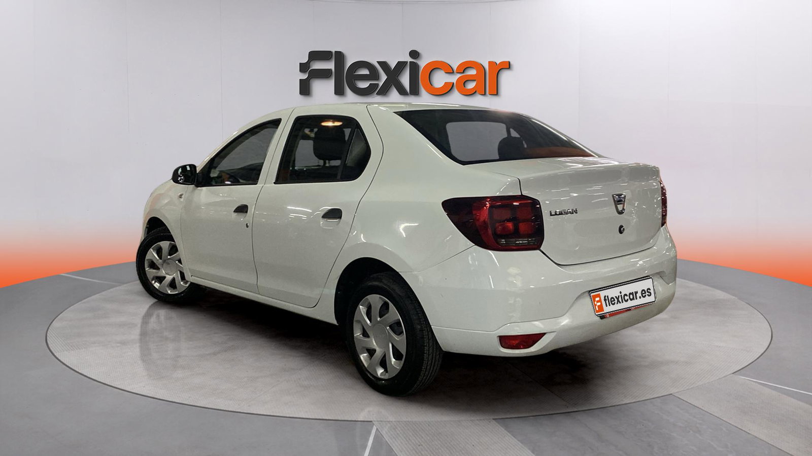 https://cdn-flexicar.caraffinity.it/public_appraisal_images_pro/images/stock/268863/QwKdSn6VX7__img-e442f952-2bfb-4005-8287-dbb2790ca273.jpeg