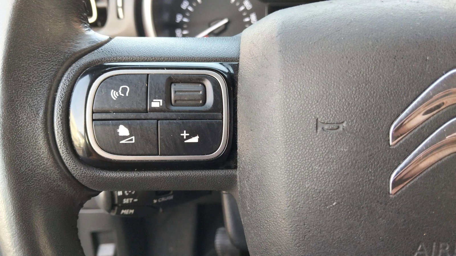 https://cdn-flexicar.caraffinity.it/public_appraisal_images_pro/images/stock/269207/V7G6I6NLQA__1073KCJ_46dc4608fd5f4a61824c06f225c2f917_Miscellaneous_20.jpg.jpg