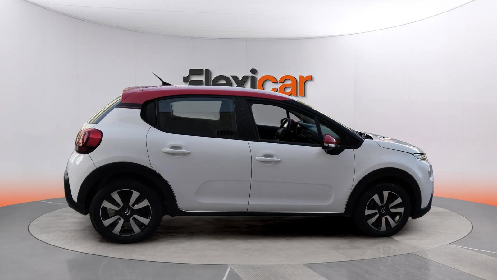 https://cdn-flexicar.caraffinity.it/public_appraisal_images_pro/images/stock/269207/sGnmkJQqfk__1073KCJ_46dc4608fd5f4a61824c06f225c2f917_Exterior_3.jpg.jpg