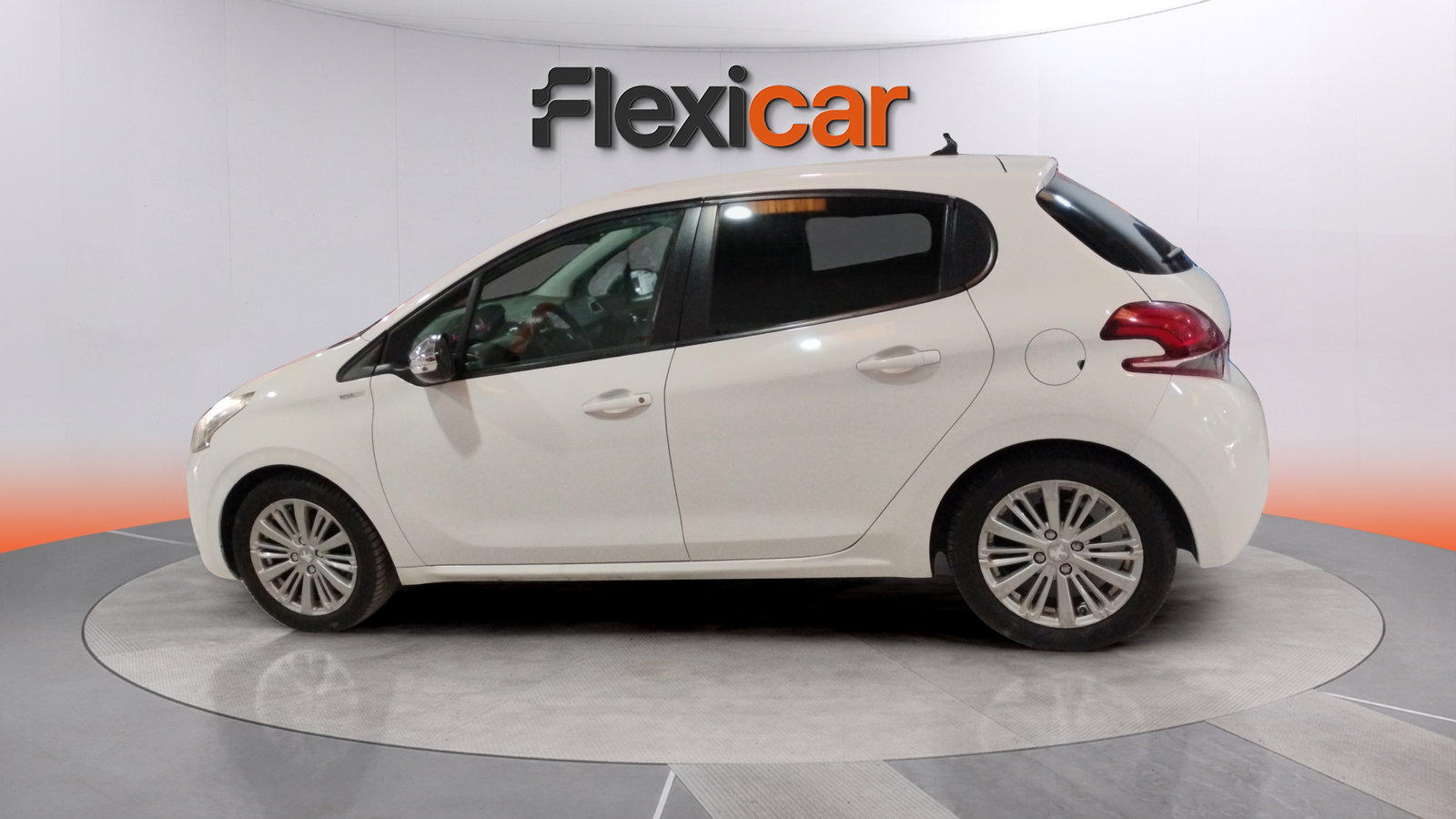 https://cdn-flexicar.caraffinity.it/public_appraisal_images_pro/images/stock/269662/GLX3u0pTs7__img-cd4714f9-8512-4cee-9bdf-977fec1d19c5.jpeg