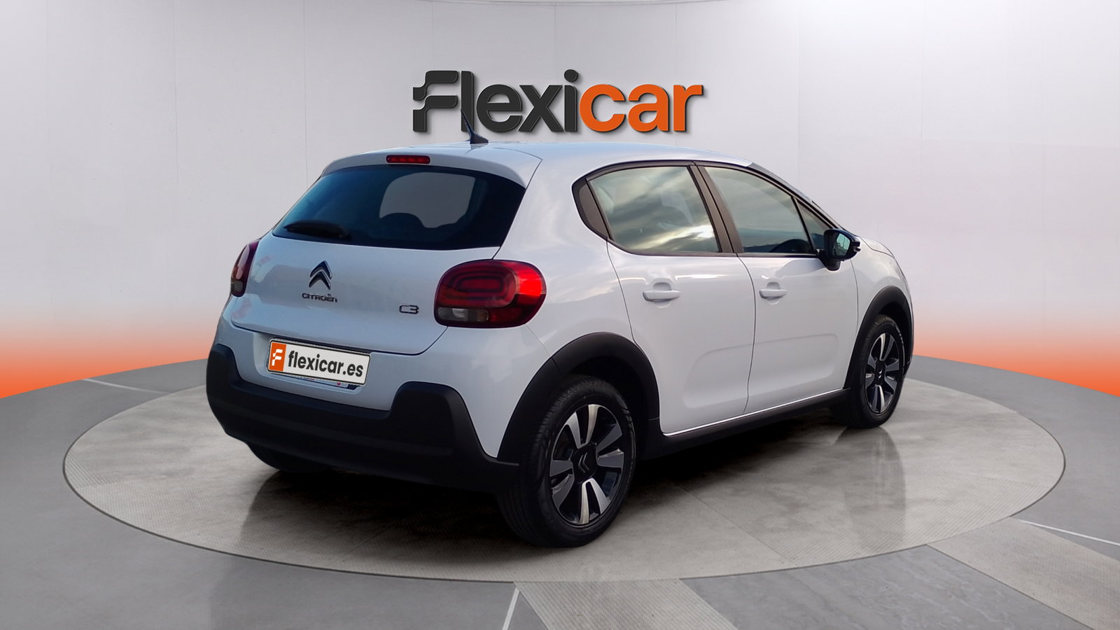 https://cdn-flexicar.caraffinity.it/public_appraisal_images_pro/images/stock/270571/EjzyfAZDBZ__img-7e542998-0d81-4cfe-9f3d-51e5aae86547.jpeg