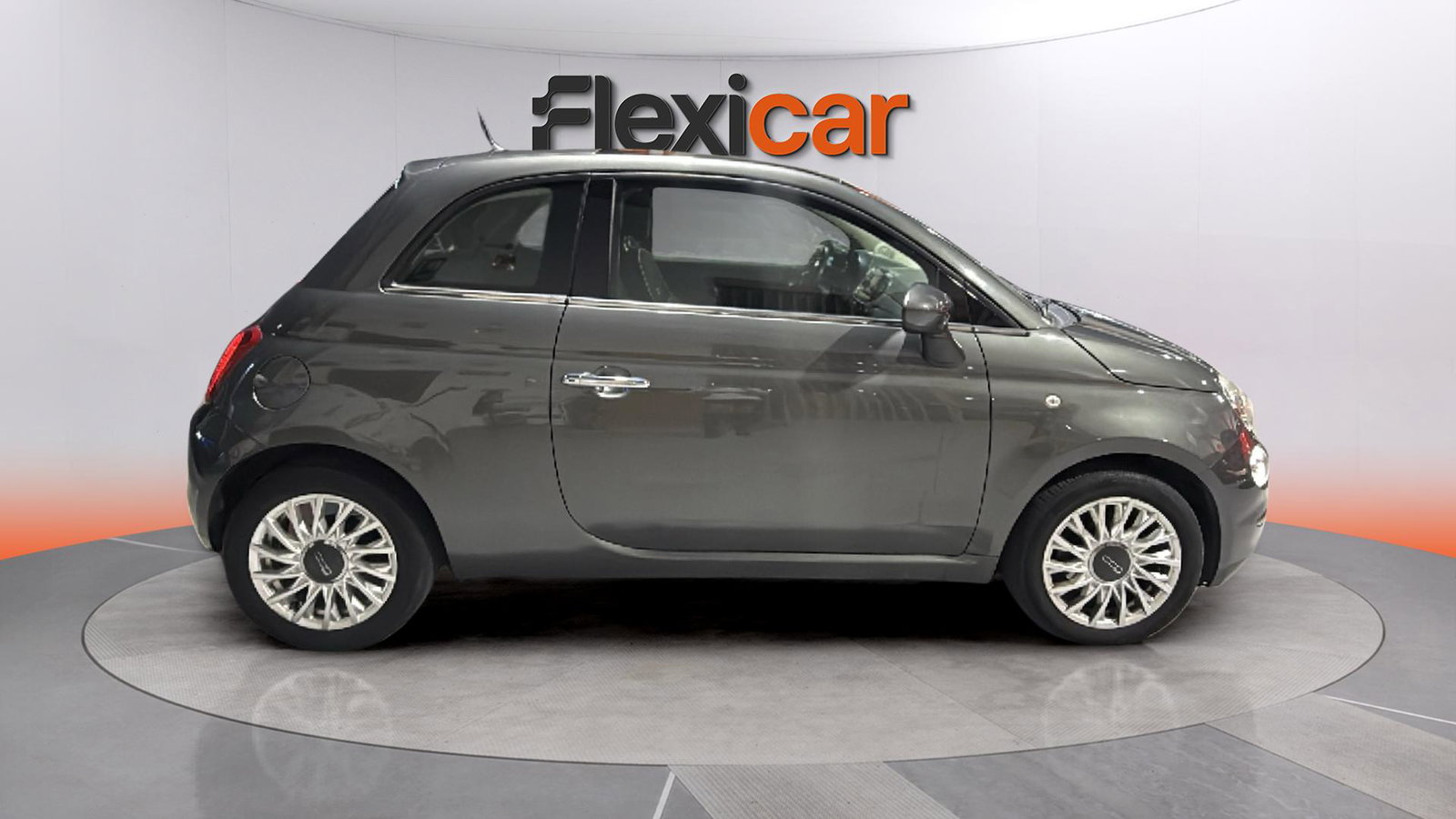 https://cdn-flexicar.caraffinity.it/public_appraisal_images_pro/images/stock/270597/QmJCLD8xHo__img-37cd8659-c403-47e4-add5-4613425b4c83.jpeg
