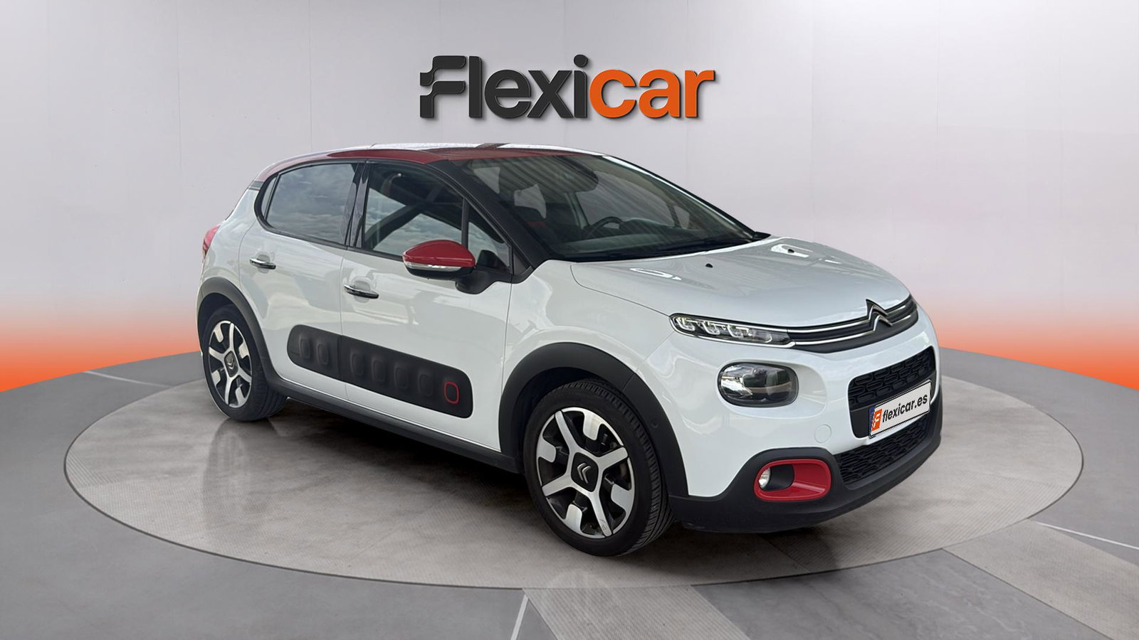 https://cdn-flexicar.caraffinity.it/public_appraisal_images_pro/images/stock/270809/5WvxHFJoUo__img-bfa6cfd6-44d3-4739-98a8-75dc60ebb904.jpeg?format=jpeg
