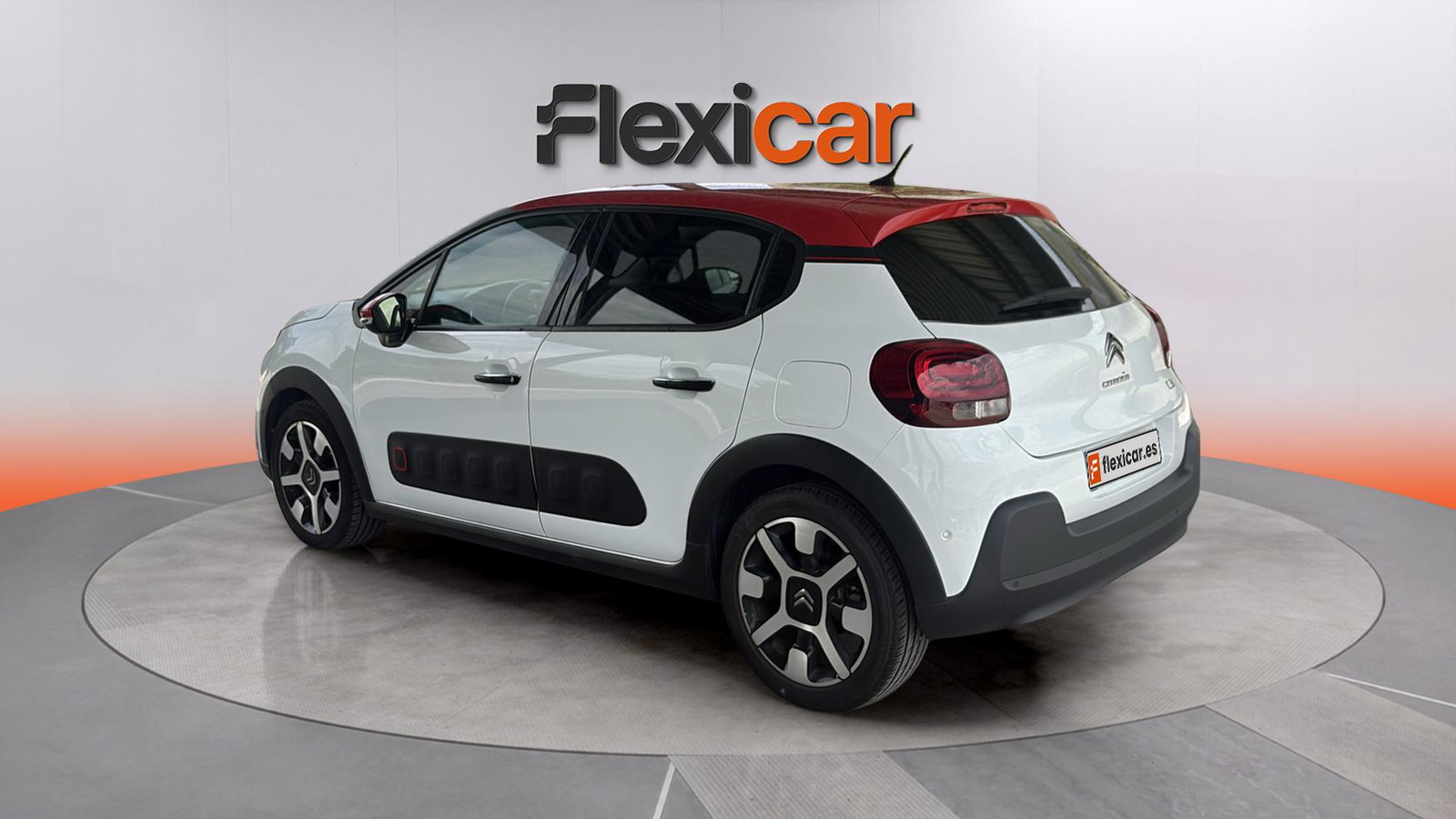 https://cdn-flexicar.caraffinity.it/public_appraisal_images_pro/images/stock/270809/LGYcxNp4rM__img-be882b4b-0661-440b-933b-a41df1f4d9f5.jpeg
