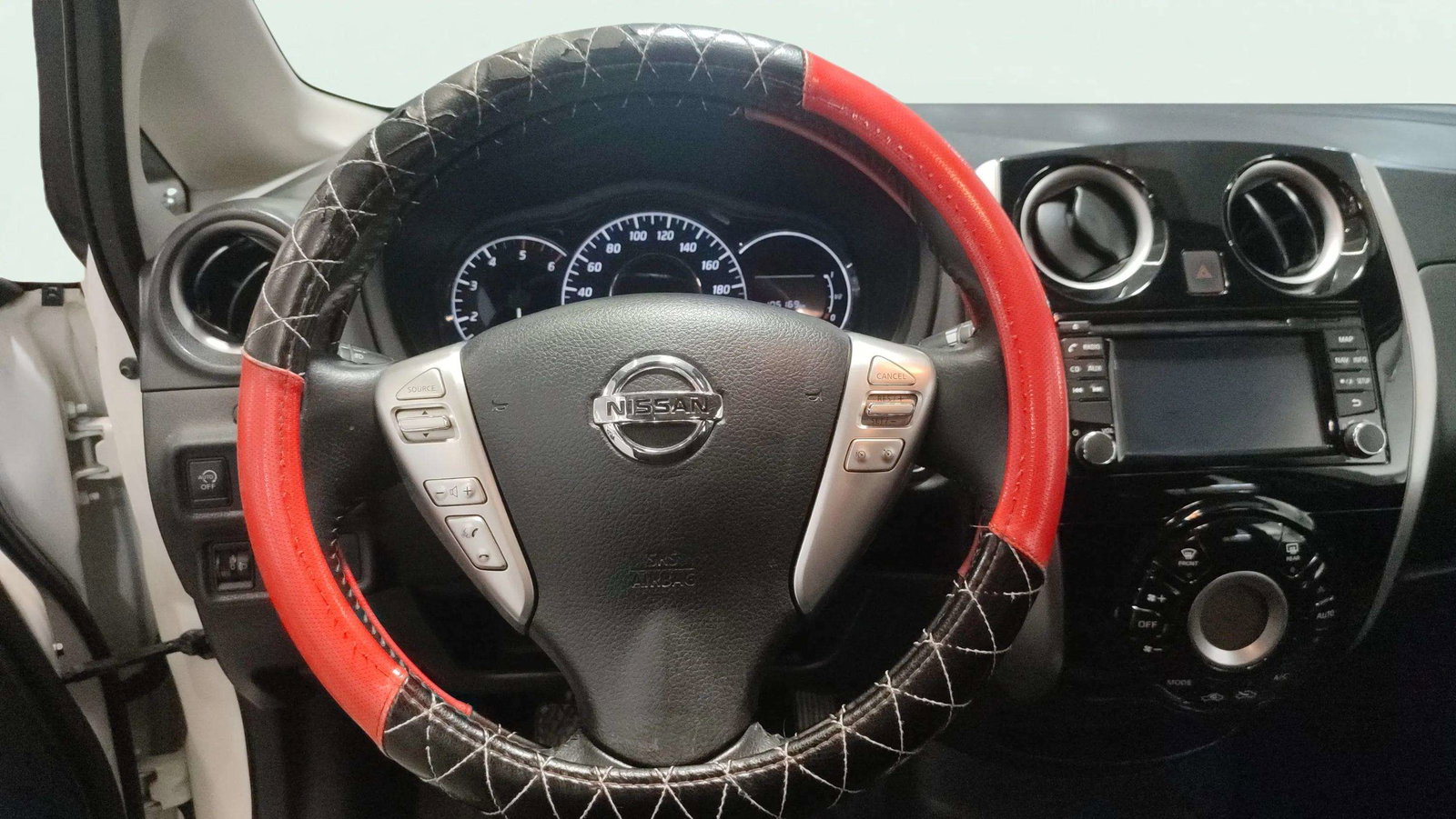 https://cdn-flexicar.caraffinity.it/public_appraisal_images_pro/images/stock/270946/IF74hNUSgt__8688JRN_78097bfb4ba341158a117b7daa8962ea_Interior_8.jpg.jpg