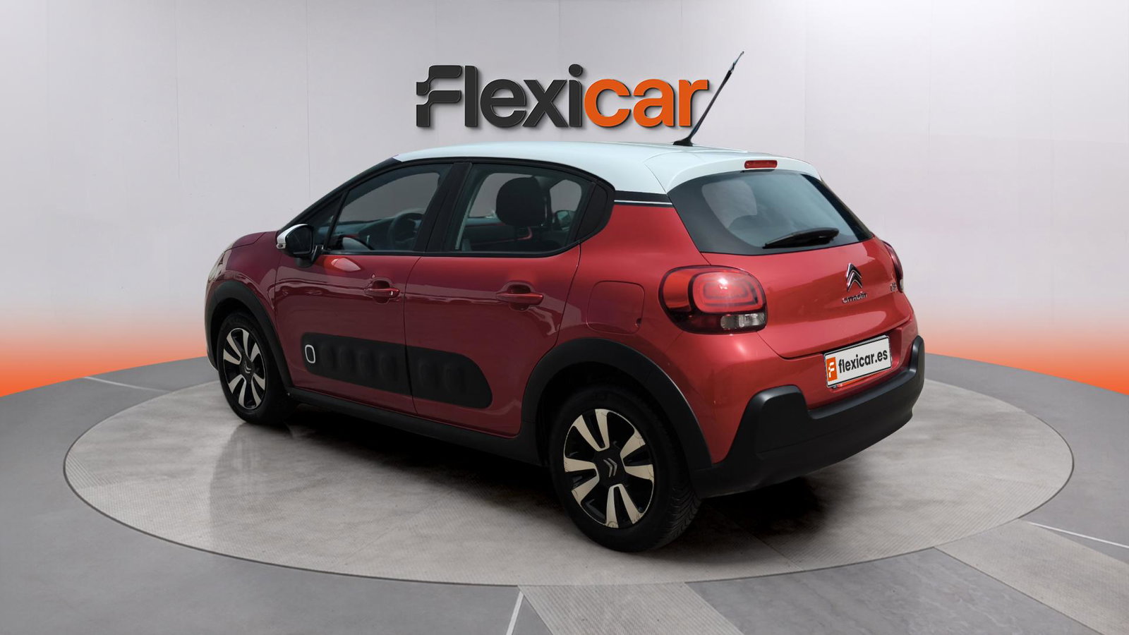 https://cdn-flexicar.caraffinity.it/public_appraisal_images_pro/images/stock/271052/kezsHGqPZq__img-11f7abd9-9c51-4d80-b213-8f73c2016566.jpeg