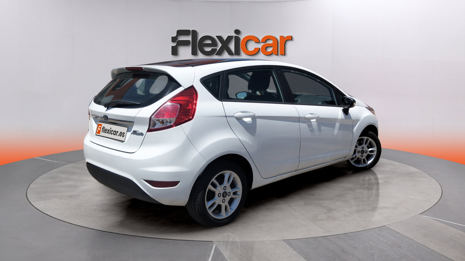 https://cdn-flexicar.caraffinity.it/public_appraisal_images_pro/images/stock/271379/J2okOuLXsM__img-65aa38a9-2432-4e9c-bf2c-86fbae72e9fa.jpeg