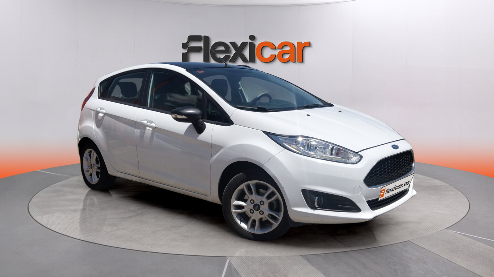 https://cdn-flexicar.caraffinity.it/public_appraisal_images_pro/images/stock/271379/buKvFOeVeD__img-cb1d12dd-f85a-4779-8fdf-3f2c077d513e.jpeg?format=jpeg