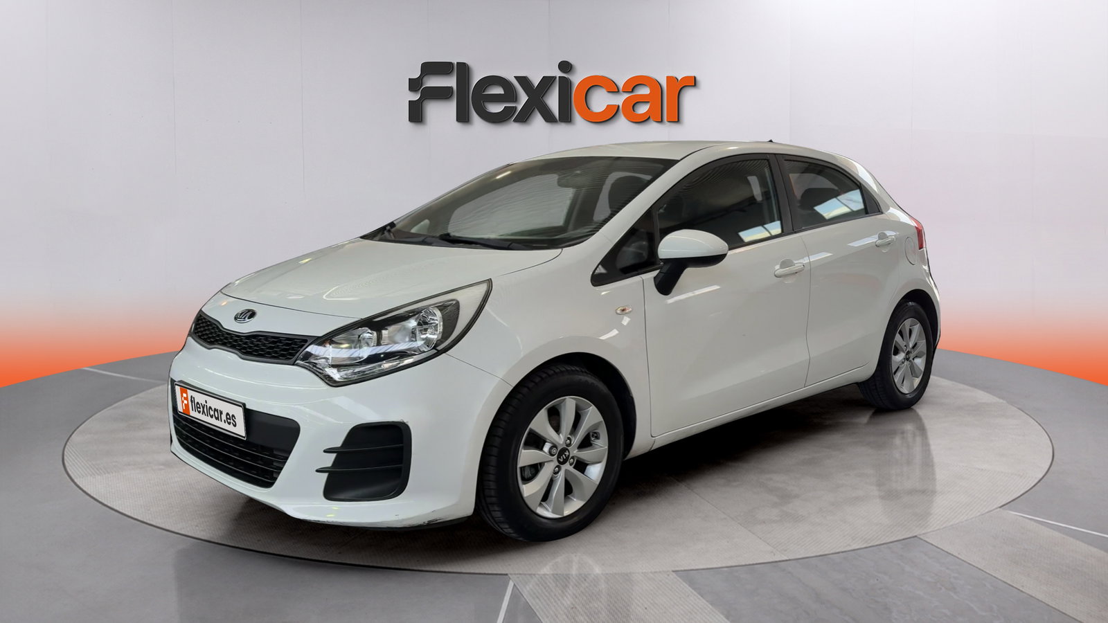 https://cdn-flexicar.caraffinity.it/public_appraisal_images_pro/images/stock/271397/VLtzsk5Jzz__img-c36e2de8-2730-42c8-afee-95c335483bd4.jpeg