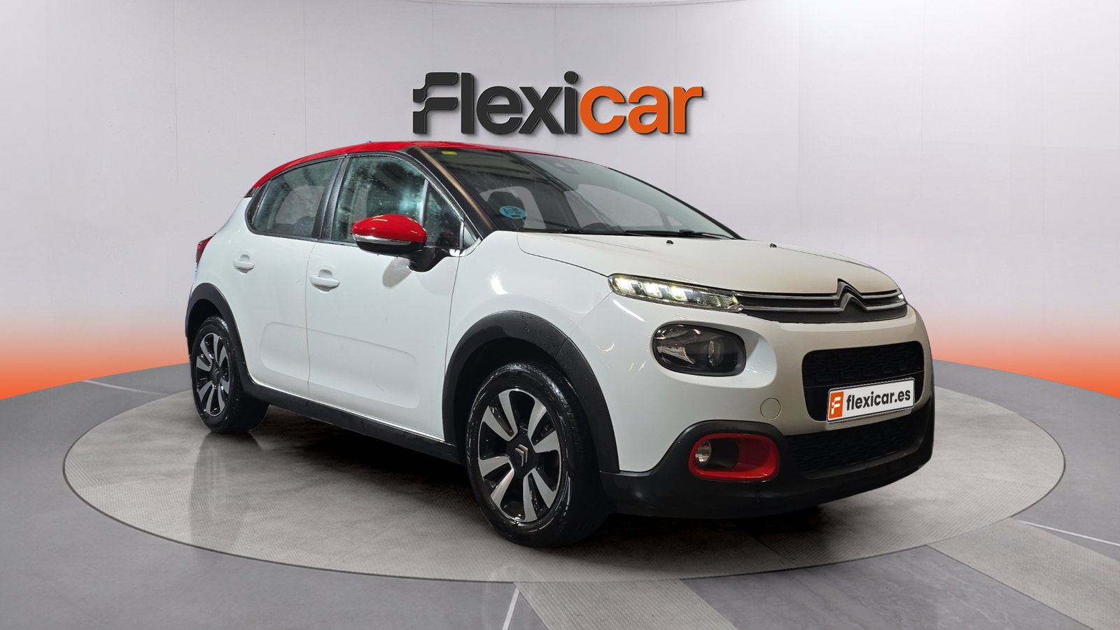https://cdn-flexicar.caraffinity.it/public_appraisal_images_pro/images/stock/271483/tEOSlznjmU__img-529be092-0d5e-4516-90b3-82ecd83b60d9.jpeg?format=jpeg