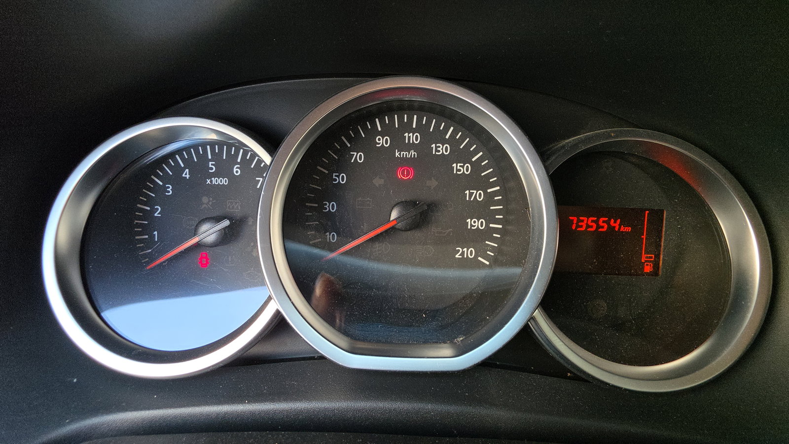 https://cdn-flexicar.caraffinity.it/public_appraisal_images_pro/images/stock/272511/UUflfmAh6K__img-4ab1241e-8c3d-45c1-abb2-f00eda114eda.jpeg