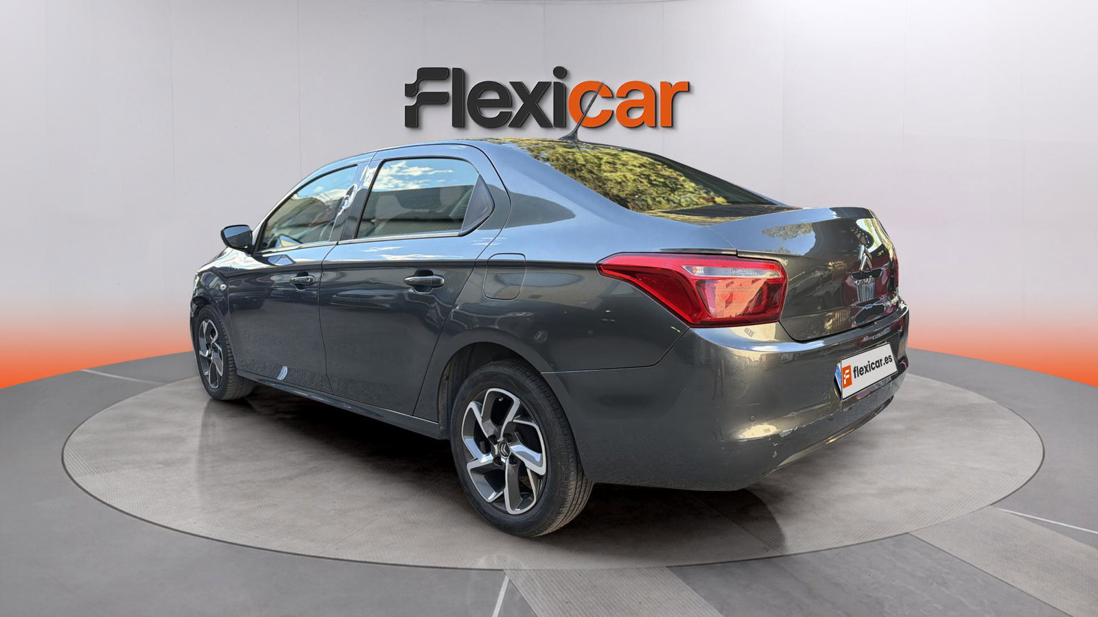 https://cdn-flexicar.caraffinity.it/public_appraisal_images_pro/images/stock/272640/JKUyxLVSKZ__img-62acb5c5-59a6-446d-b1c1-15e6ea5ef913.jpeg