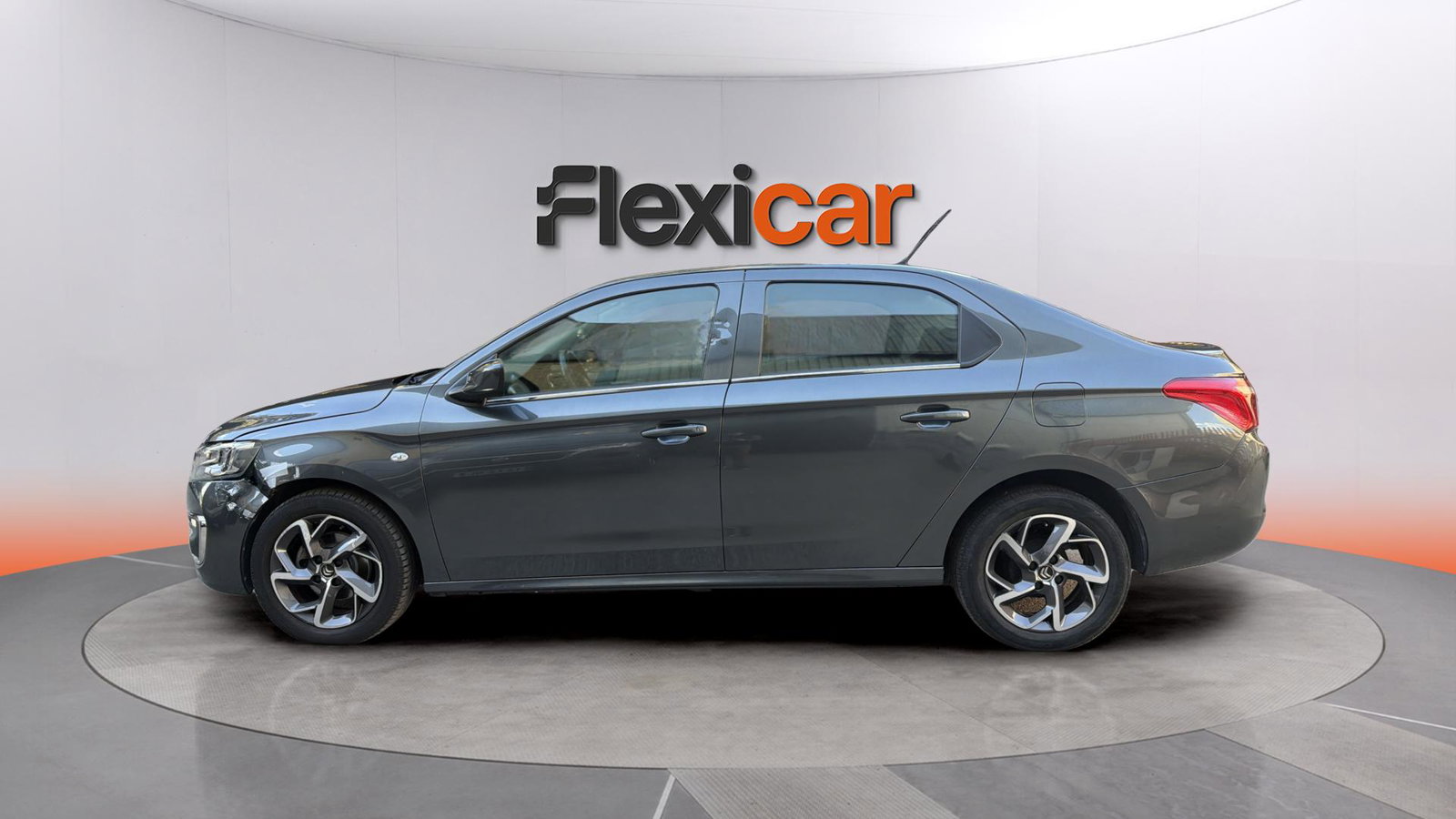 https://cdn-flexicar.caraffinity.it/public_appraisal_images_pro/images/stock/272640/W1tYHjyuou__img-814e3690-47a4-4f74-bd69-6c0973c4e7b6.jpeg