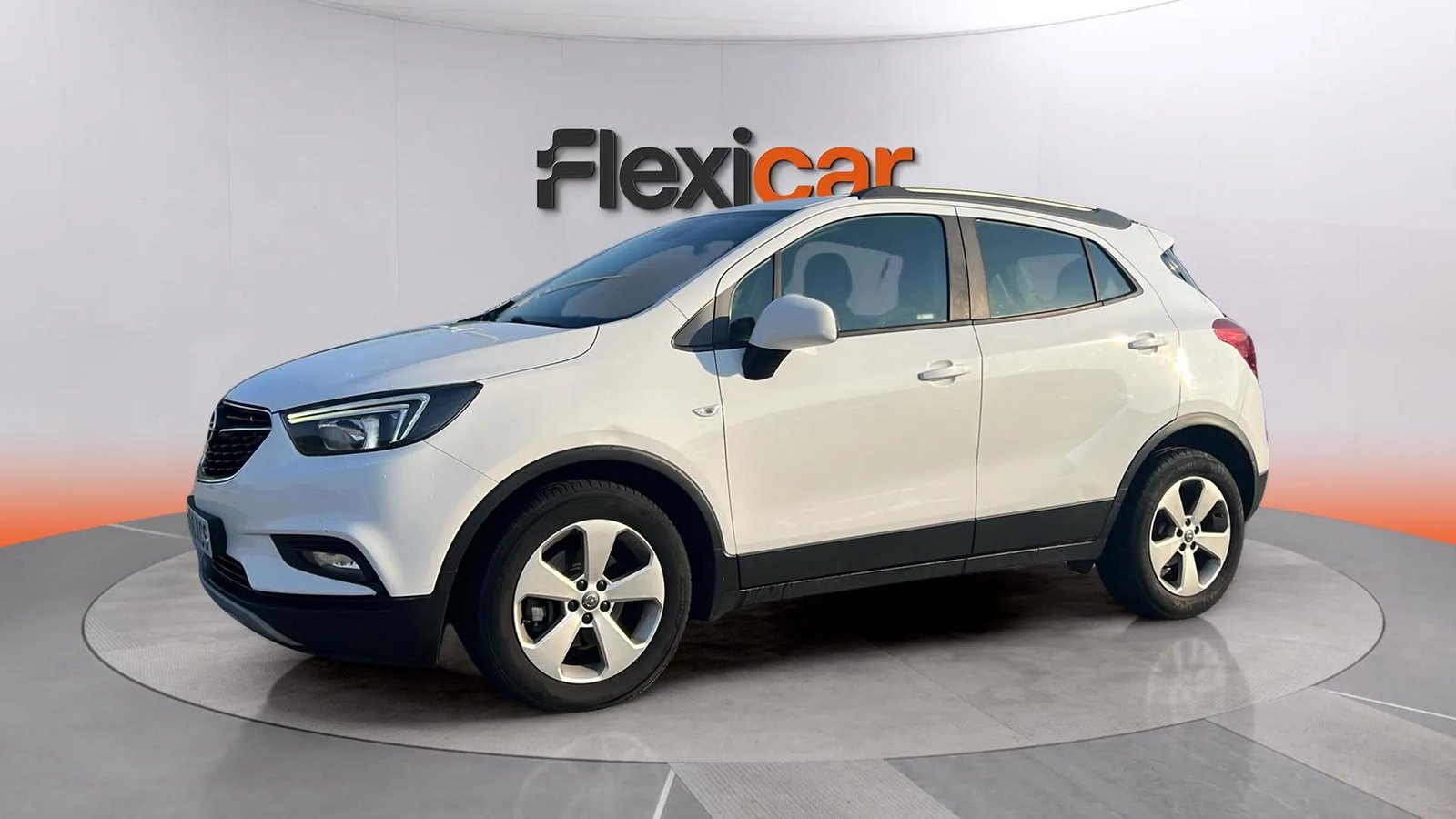 https://cdn-flexicar.caraffinity.it/public_appraisal_images_pro/images/stock/272687/jFVQtTUmLa__1_1_Exterior_8456KCS_467a4b233fce4419b300cec07fa35bb8_Exterior_1.jpeg.jpg
