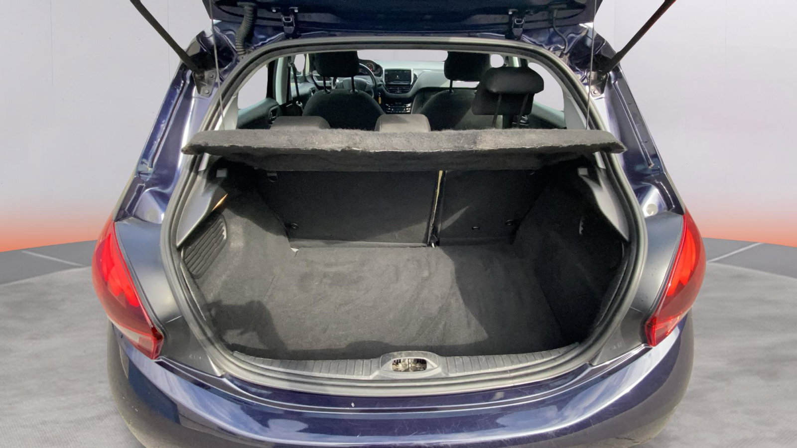 https://cdn-flexicar.caraffinity.it/public_appraisal_images_pro/images/stock/274237/DkQNLtk4yI__img-0da07f96-25b2-409f-9bdc-649d5e7f0d81.jpeg