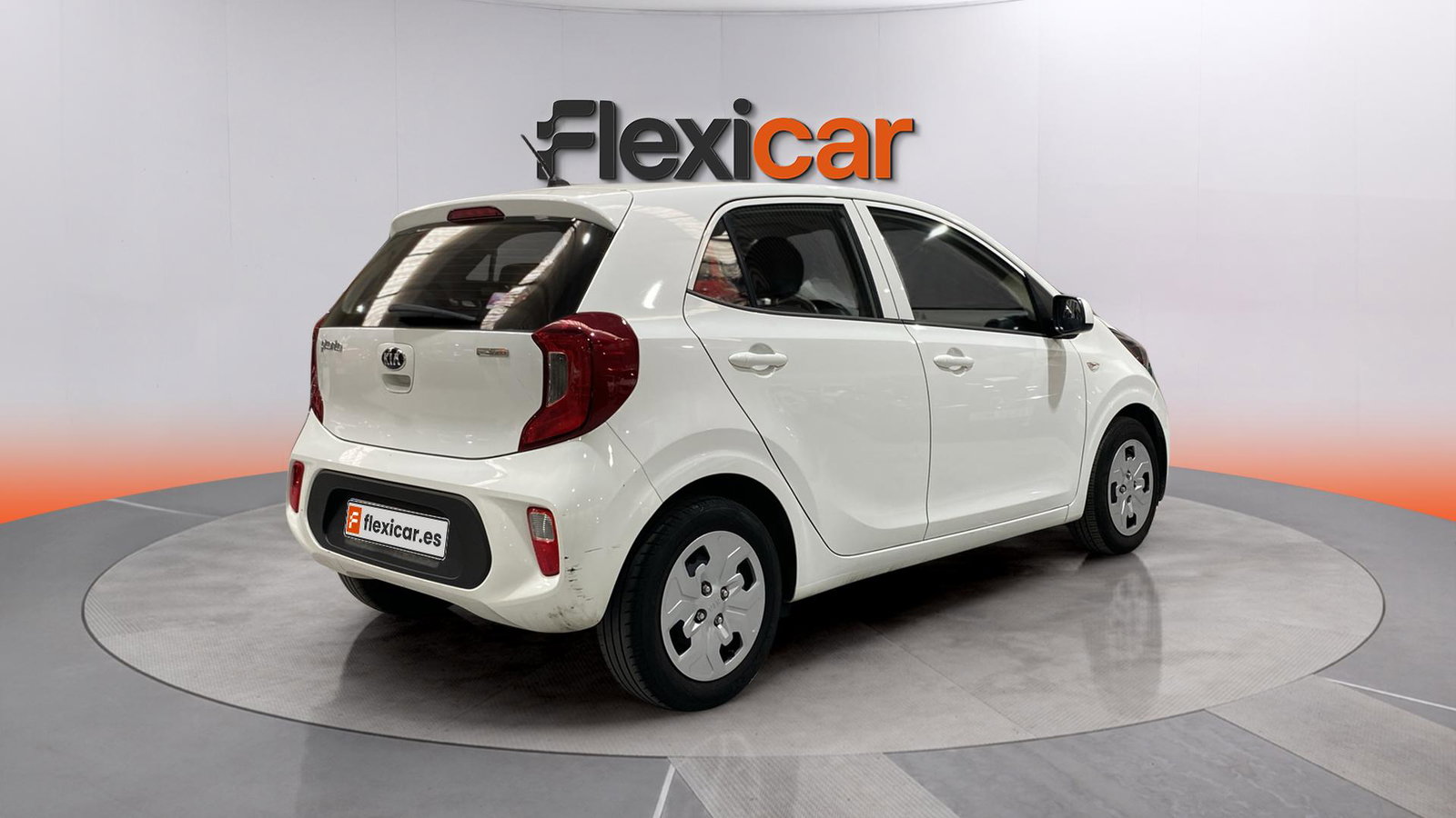 https://cdn-flexicar.caraffinity.it/public_appraisal_images_pro/images/stock/274267/Te1SDSImFm__img-d3eaa7c4-8bcf-4622-8b5a-cdc591cb2dd7.jpeg