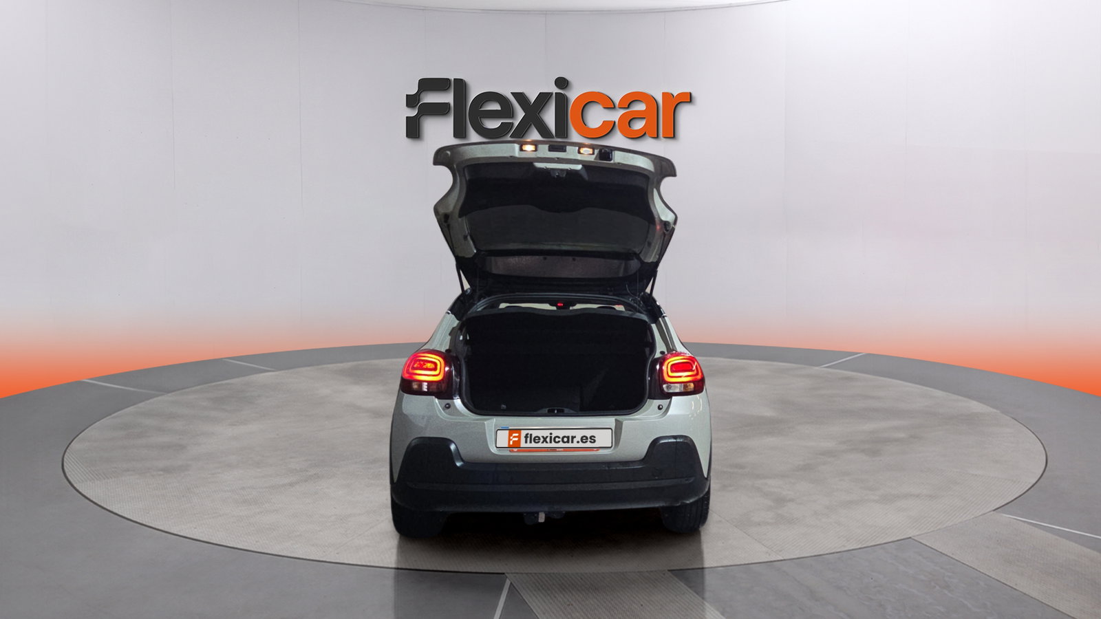 https://cdn-flexicar.caraffinity.it/public_appraisal_images_pro/images/stock/274792/2RYdBR1wxa__img-156b88ac-0985-414b-ad31-8ee86939ba8d.jpeg