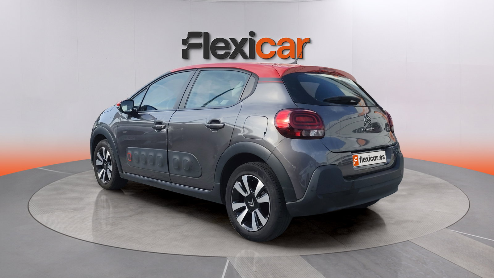https://cdn-flexicar.caraffinity.it/public_appraisal_images_pro/images/stock/274904/VmMBB6SuqS__img-bc578b76-c919-4255-92aa-3e36e9c53ff6.jpeg