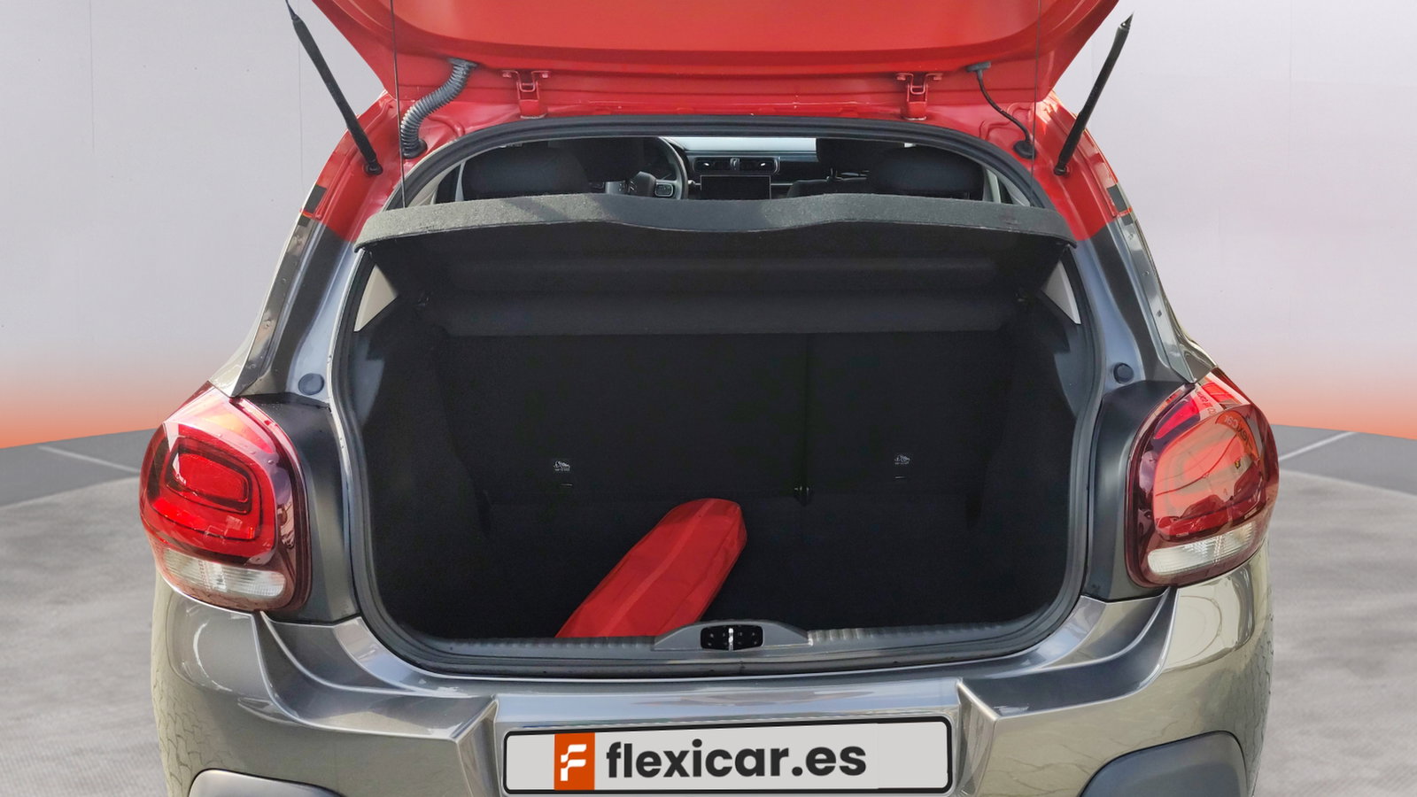 https://cdn-flexicar.caraffinity.it/public_appraisal_images_pro/images/stock/274904/g8PQhS0mqd__img-6a0a23b4-09fb-4386-8c67-ebb66665c45b.jpeg