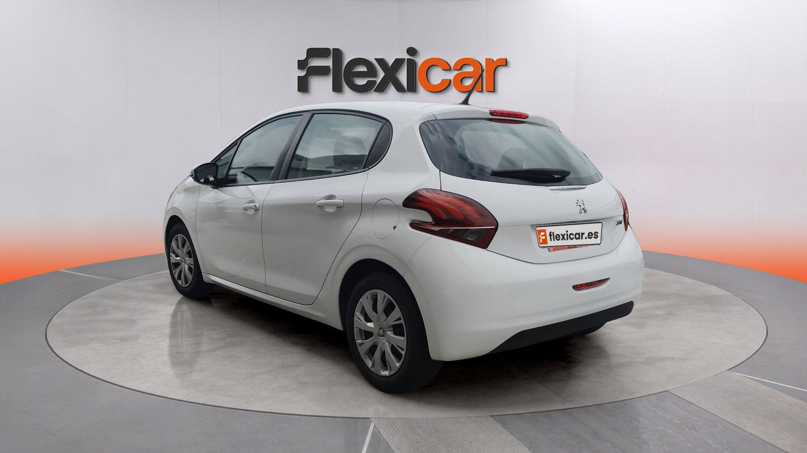 https://cdn-flexicar.caraffinity.it/public_appraisal_images_pro/images/stock/275361/imAXZzGzLR__img-1fa8a000-da06-4242-8915-cd6ec61d60e2.jpeg