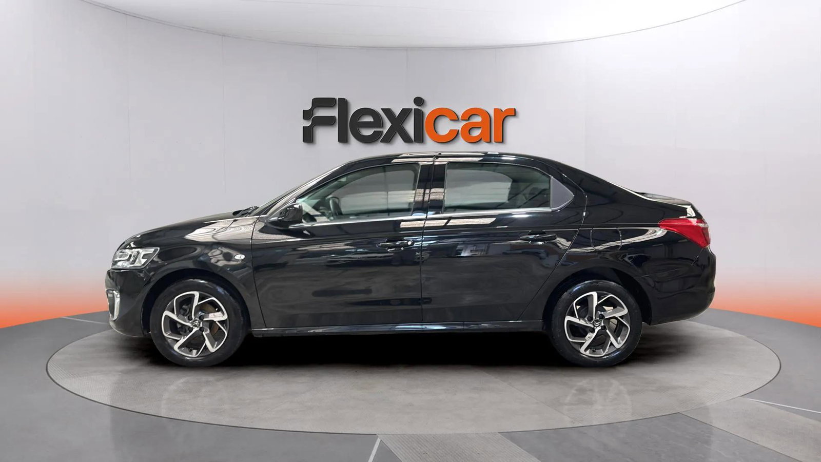 https://cdn-flexicar.caraffinity.it/public_appraisal_images_pro/images/stock/275884/SGx4zp0Stb__7080KVR_6aee7710e7f24d85b7acf3cdd3fedfee_Exterior_2.jpeg.jpg