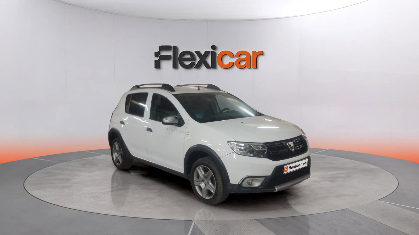 https://cdn-flexicar.caraffinity.it/public_appraisal_images_pro/images/stock/276032/hNV5YfgRQp__5626JXS_f4d874acaf044e55876d7fc358344c0d_Exterior_2.jpg.jpg?format=jpeg