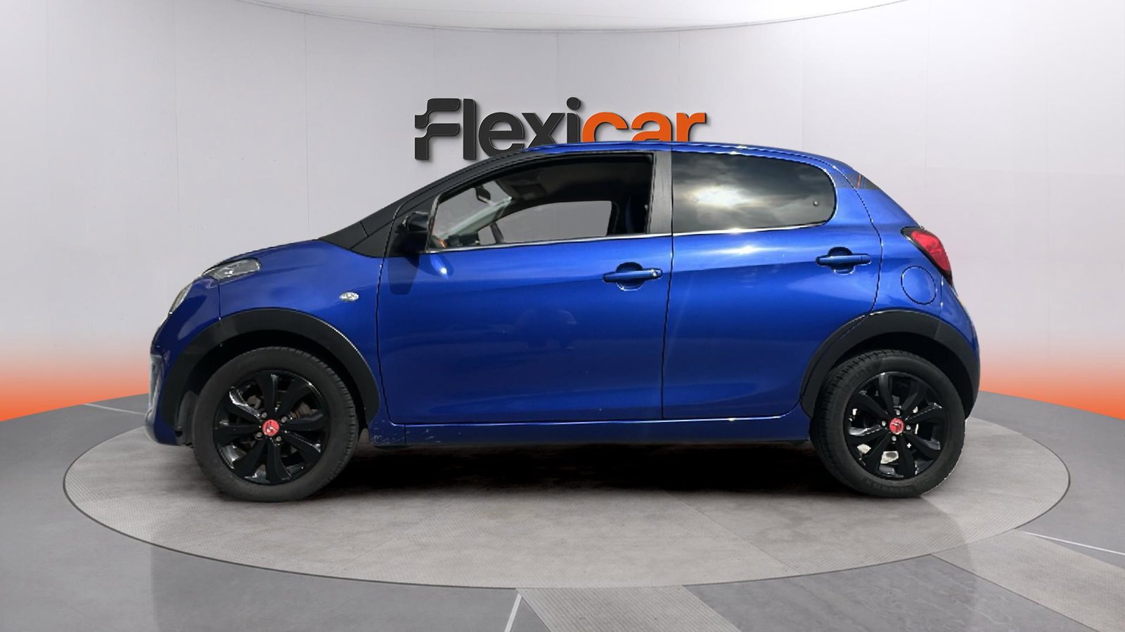 https://cdn-flexicar.caraffinity.it/public_appraisal_images_pro/images/stock/276251/RJXNcAiNHH__img-7890059e-57e5-45ef-8b3c-0fb68be1a46b.jpeg