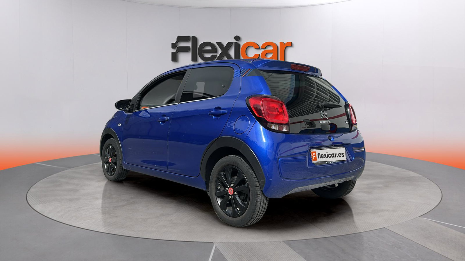 https://cdn-flexicar.caraffinity.it/public_appraisal_images_pro/images/stock/276251/ZCPAegyTcD__img-319872f1-a3bd-4670-8b41-148c6d043eaa.jpeg