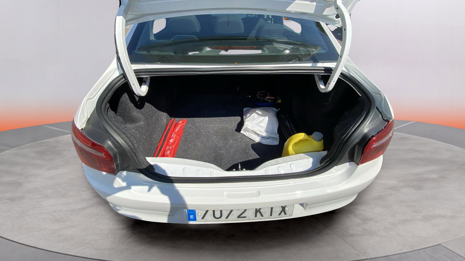 https://cdn-flexicar.caraffinity.it/public_appraisal_images_pro/images/stock/277123/0fAgp1SCAp__img-88402c76-4a2c-4f22-a77d-fe0a45112319.jpeg