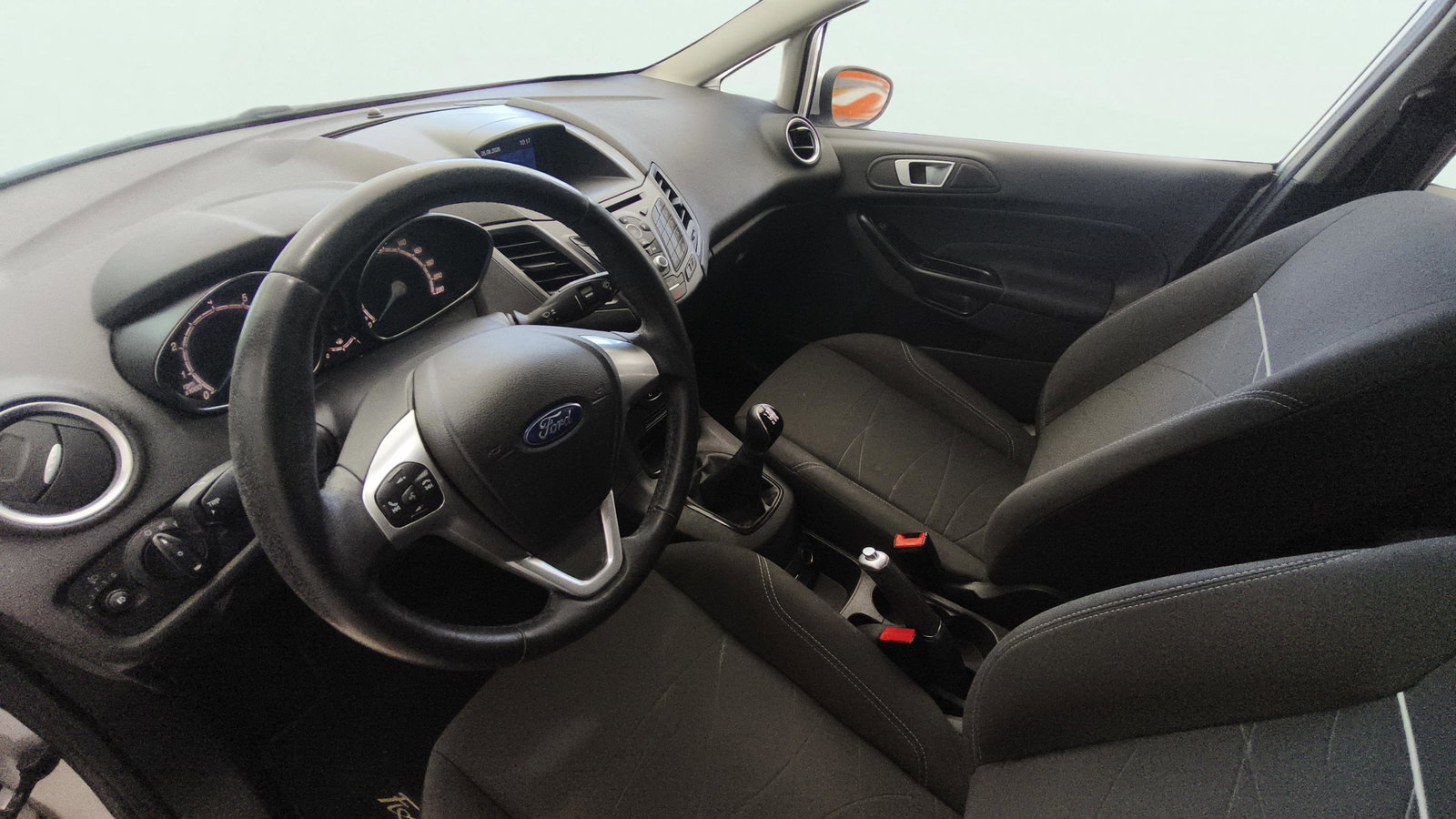 https://cdn-flexicar.caraffinity.it/public_appraisal_images_pro/images/stock/277735/hLpQ0k2JGg__img-68926383-e248-43c9-9deb-066c5736e3ce.jpeg