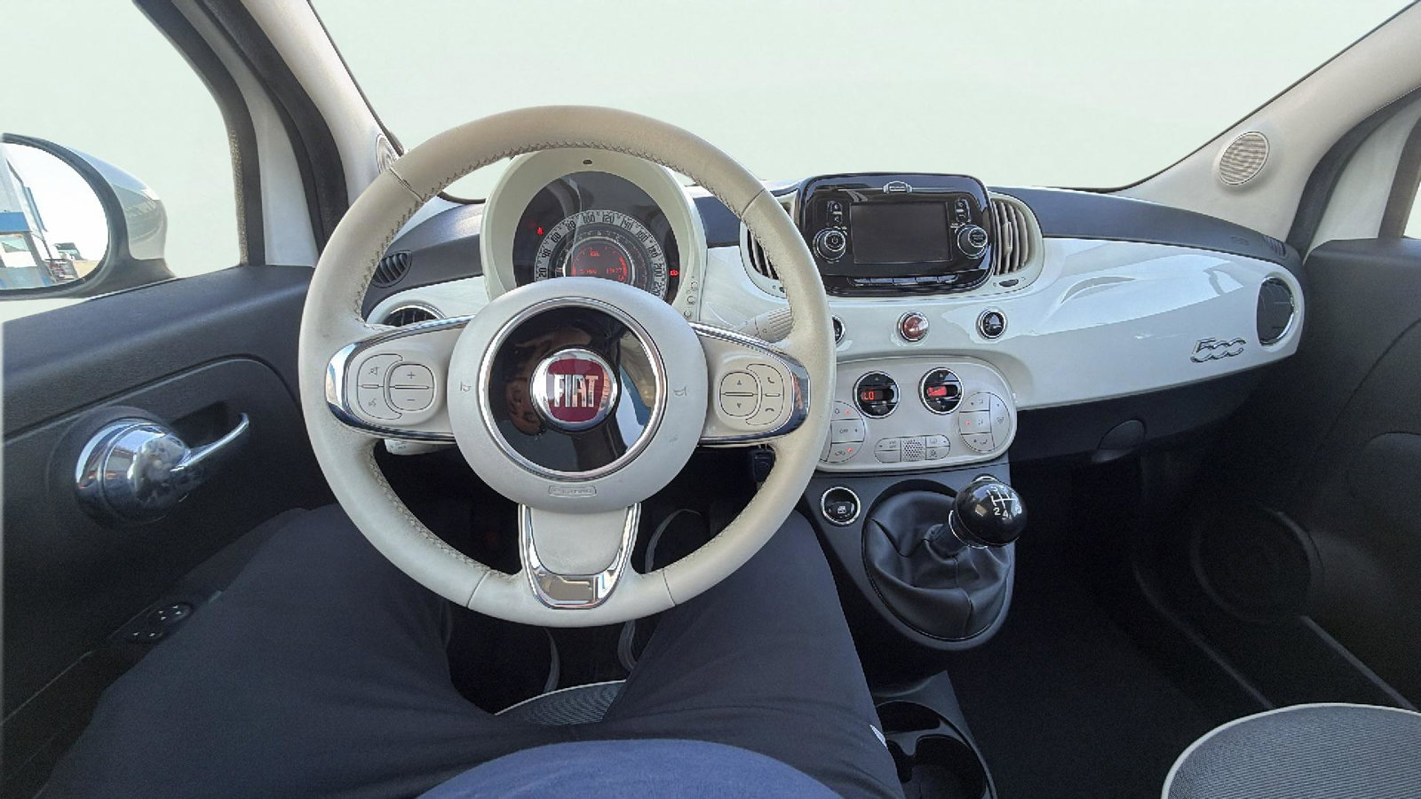https://cdn-flexicar.caraffinity.it/public_appraisal_images_pro/images/stock/278732/QXHoYUM8qV__img-bba6a16b-a17b-452c-b611-3164ad4fe3fa.jpeg