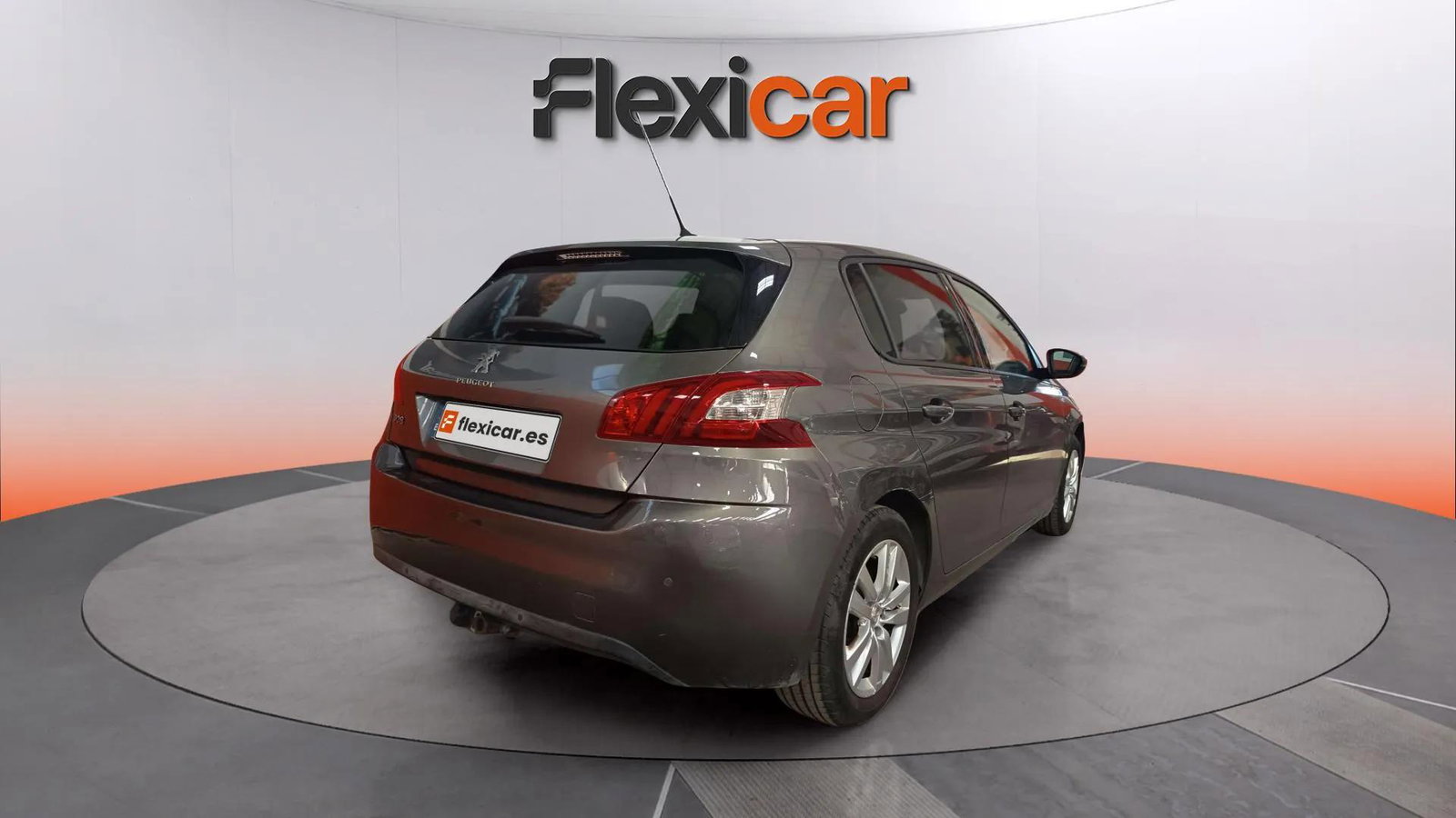 https://cdn-flexicar.caraffinity.it/public_appraisal_images_pro/images/stock/280005/IN3tF1YWKa__1786038545054.jpg