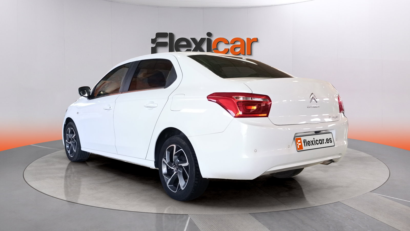 https://cdn-flexicar.caraffinity.it/public_appraisal_images_pro/images/stock/280019/aqr54WWz2k__img-5be54d5f-a242-4ff4-8ab3-1f2a464347a5.jpeg